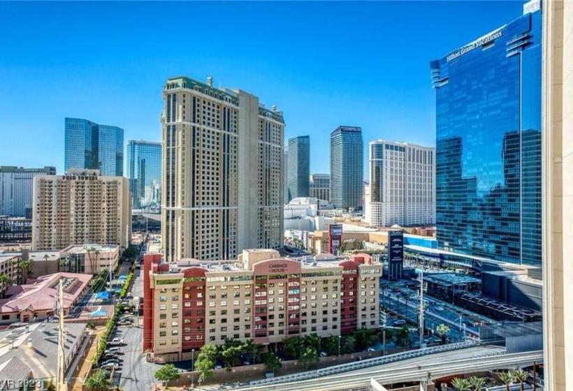 سوئیت با بالکن, Panorama Vista Suite 1br 2ba, Full Kitchen, Strip View, Balcony, Corner Unit