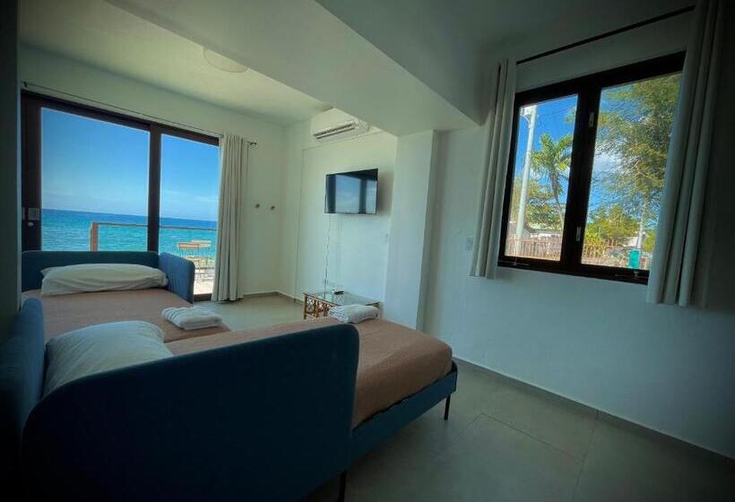 اتاق خانوادگی, 1 Corcega Beachfront Suites