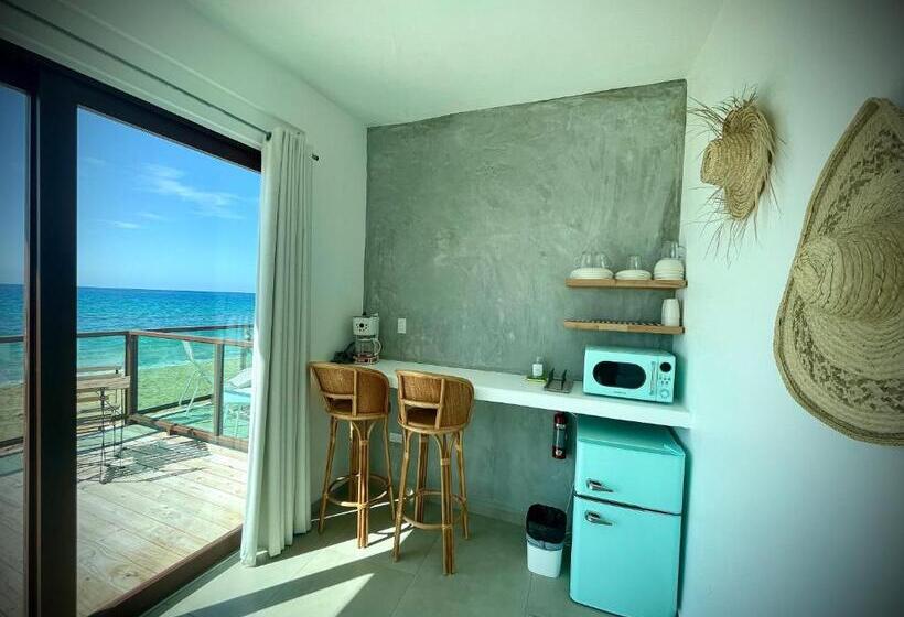 Suite Deluxe Lit King Size, 1 Corcega Beachfront Suites