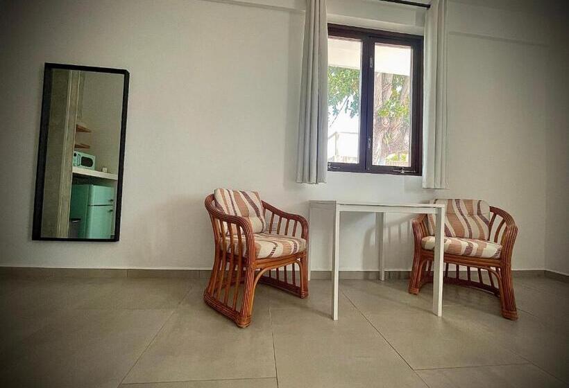 استودیو استاندارد با تخت کینگ, 1 Corcega Beachfront Suites