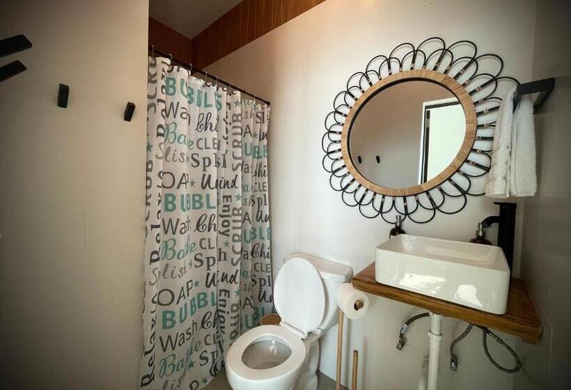 Chambre Quadruple Deluxe, 1 Corcega Beachfront Suites