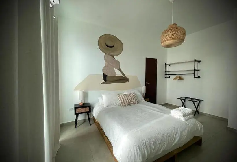 اتاق پریمیوم چهارنفره, 1 Corcega Beachfront Suites