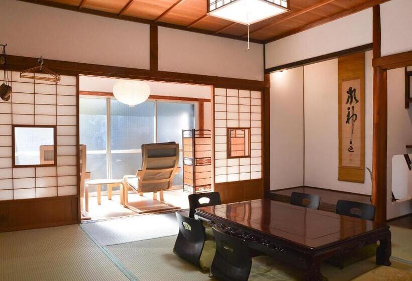 Семейный Номер, Guesthouse & Sauna 杜（mori）