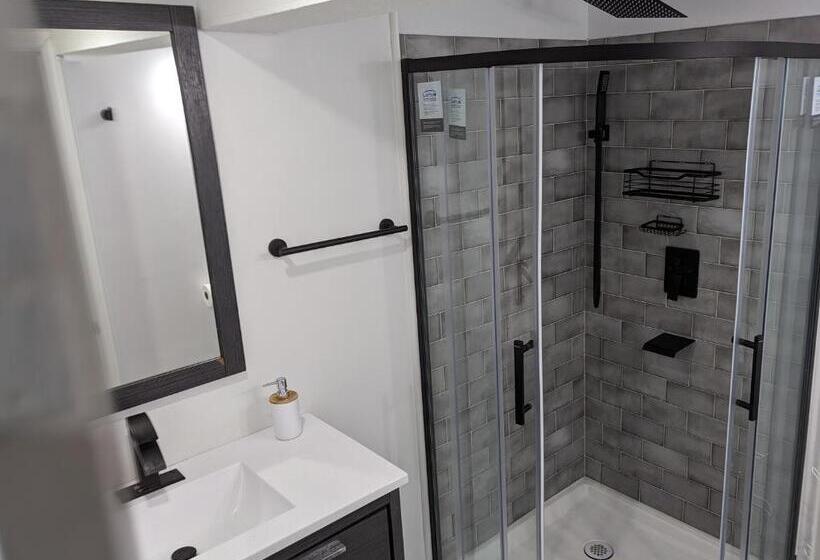 Семейный Номер, House Of Pleasantness