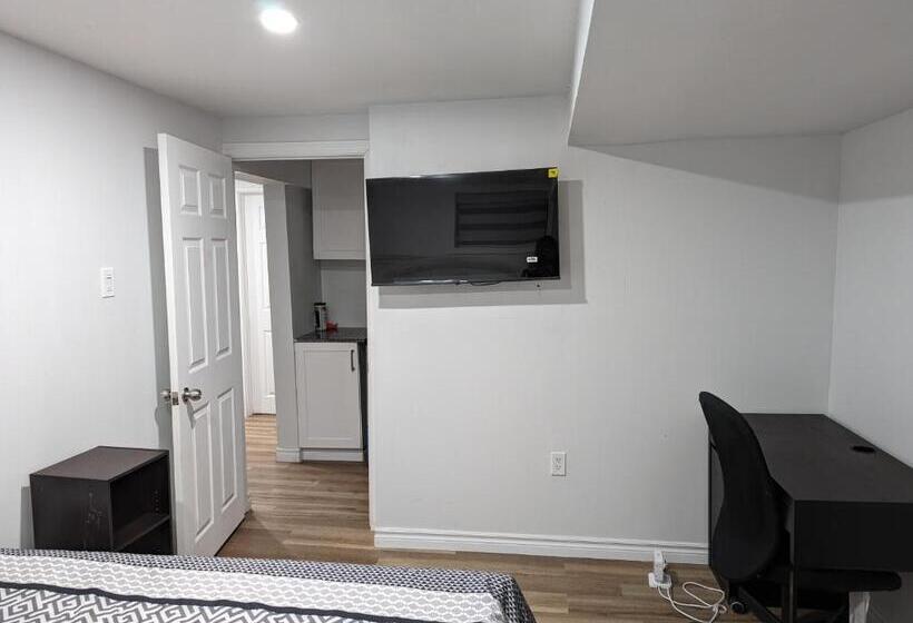 Семейный Номер, House Of Pleasantness