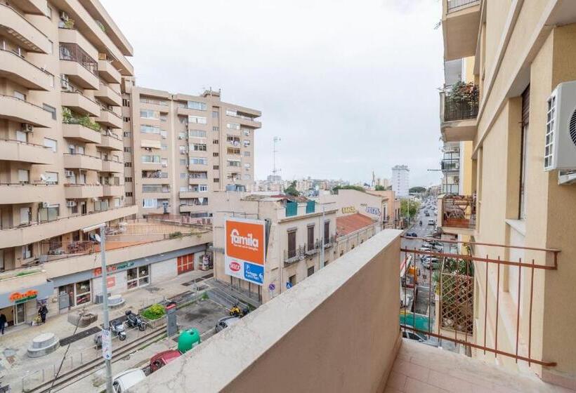 اتاق استاندارد, Le Tre Chiavi Apartment