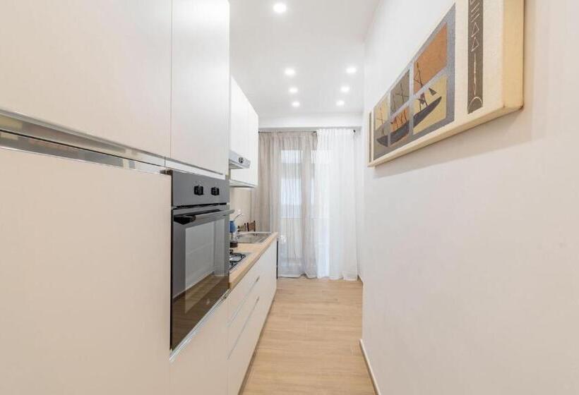 اتاق استاندارد, Le Tre Chiavi Apartment