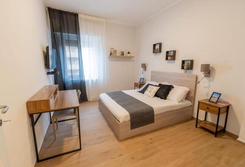 Standard room with outdoor bath, Le Tre Chiavi Apartment