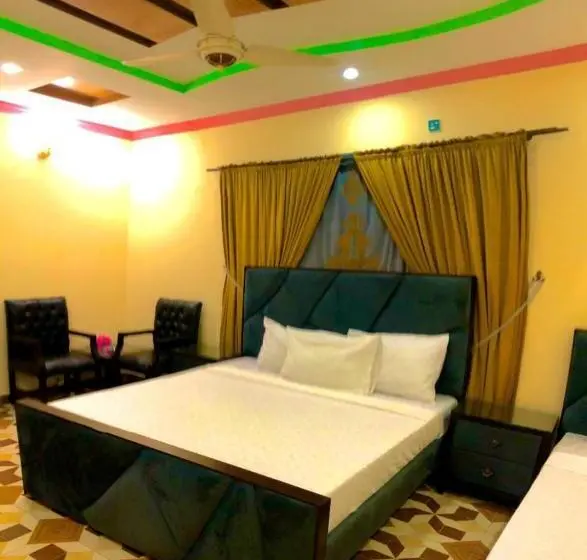 اتاق لوکس, Royal Inn