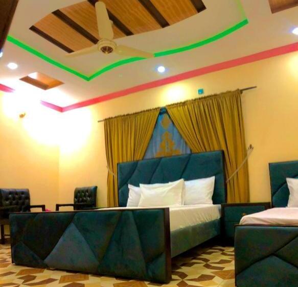 اتاق لوکس, Royal Inn