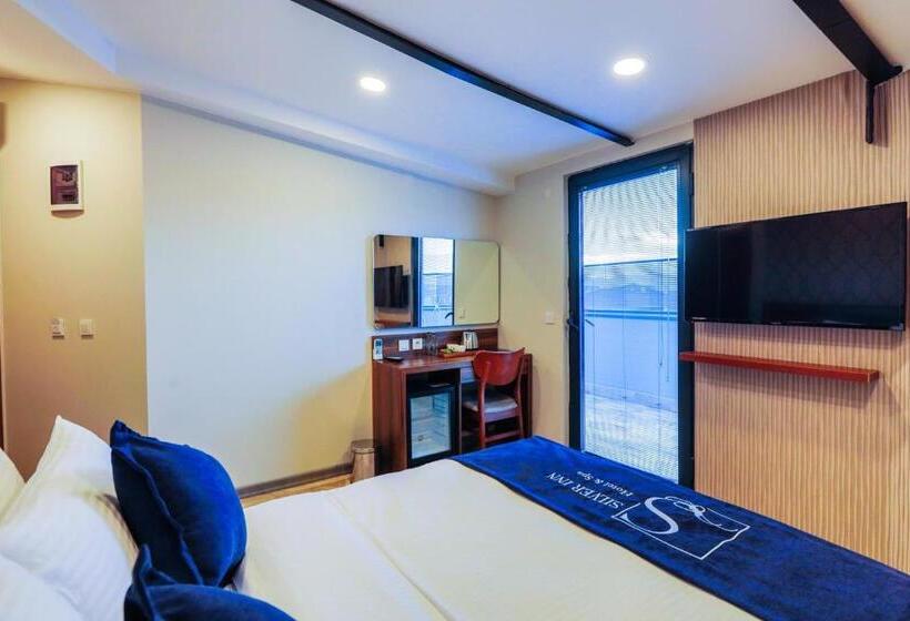 발코니 디럭스 룸, Silver Inn Hotel & Spa