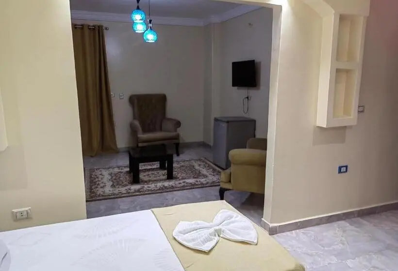 اتاق راحتی سه تخته, Grand Egyptian Museum View Inn