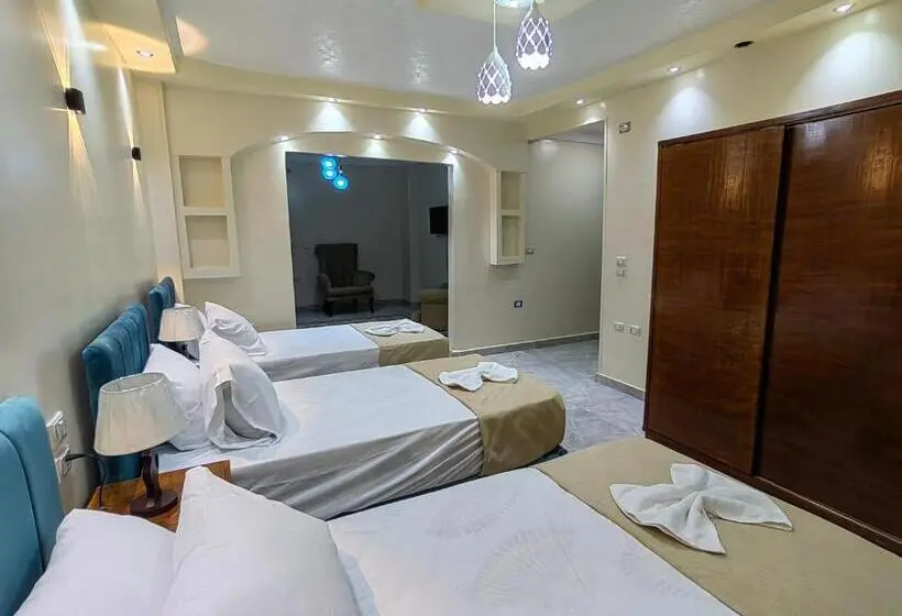 اتاق راحتی سه تخته, Grand Egyptian Museum View Inn