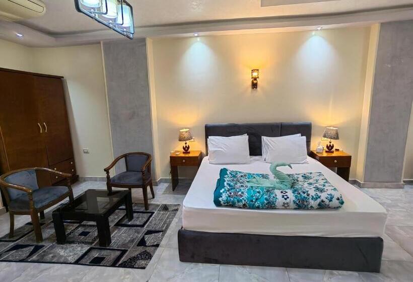 سوییت جونیور لوکس, Grand Egyptian Museum View Inn