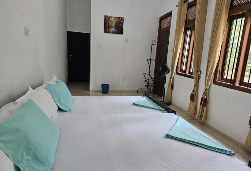 Семейный Номер, Ceylon Rich Leaves Ella