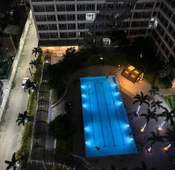 סטודיו סטנדרט עם מרפסת, Grace Residences Elevate Escapes   Near Bgc Airport
