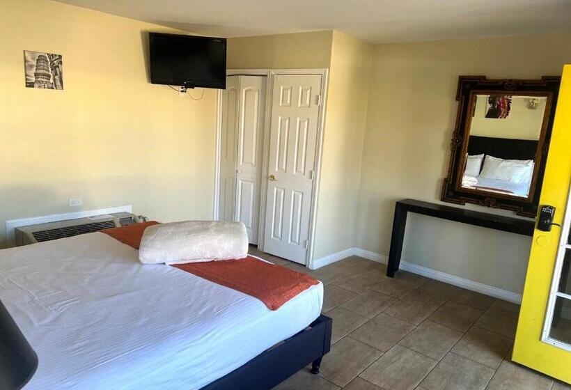 اتاق استاندارد با تخت بزرگ, Exotic Dreams Resort Adults Only