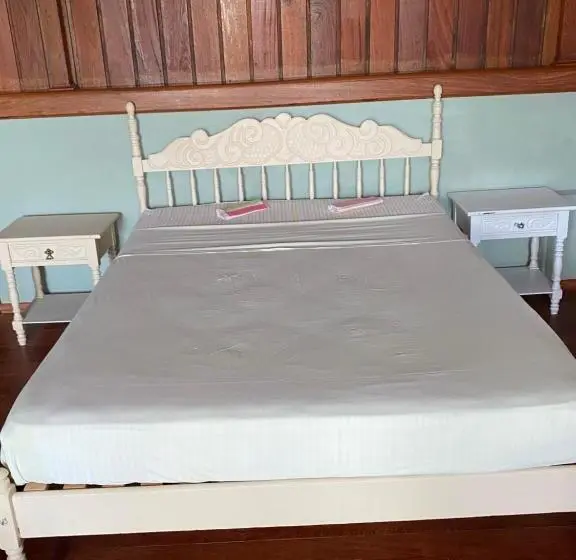 ルームシェアのワンベッド, Hostel Praia De Fora Lu