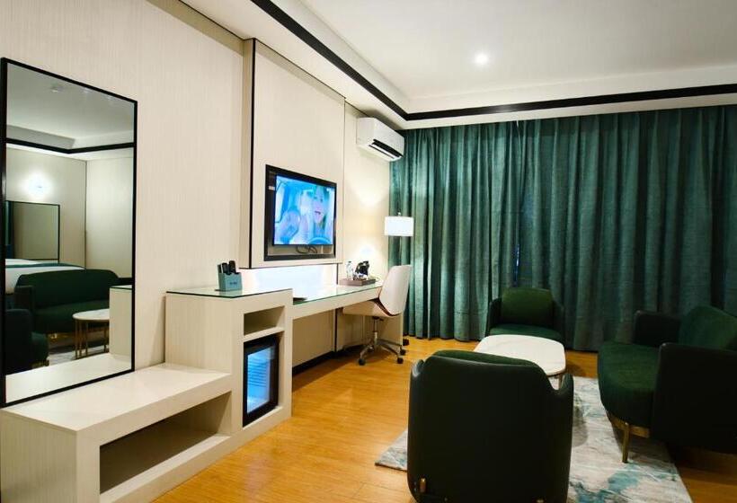 سوییت سوپریور, Blu Atlantic Hotel And Waterparks