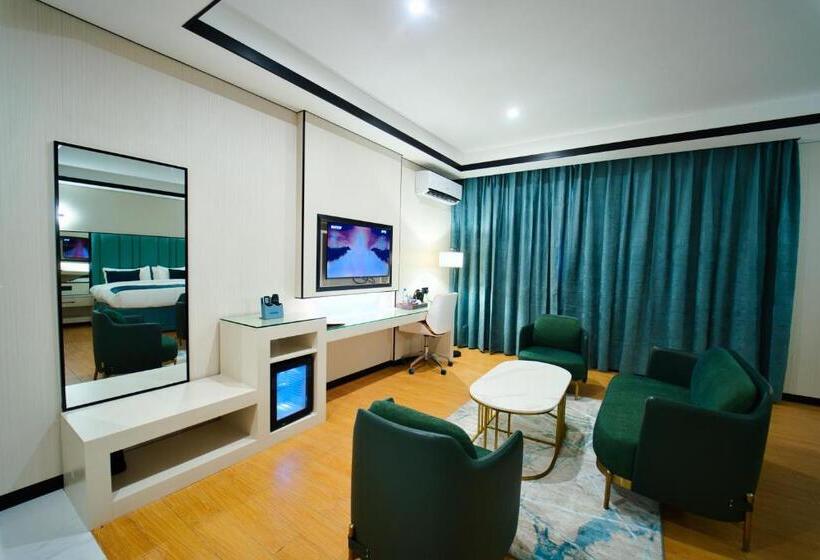 سوییت جونیور, Blu Atlantic Hotel And Waterparks