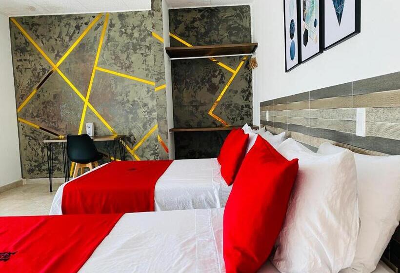 غرفة عائلية, Calle Real Inn