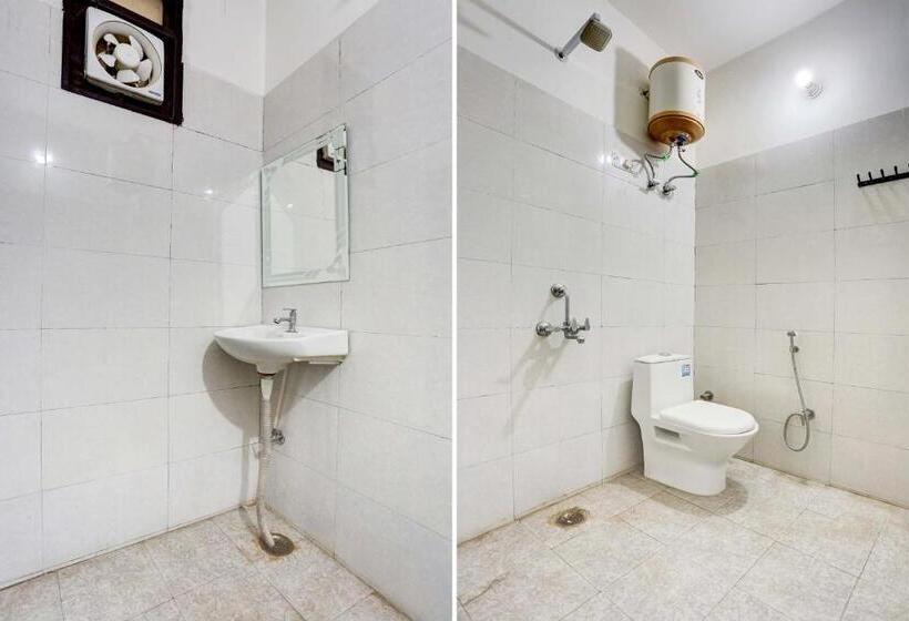 Habitación Triple Clásica, Star Key Inn