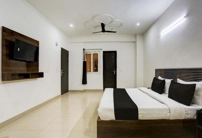 Habitación Triple Clásica, Star Key Inn