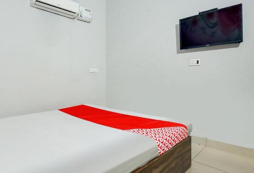 Triple Classic Room, O The Corner House