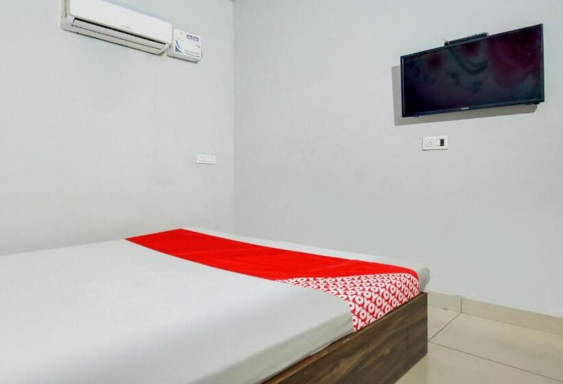 Triple Classic Room, O The Corner House