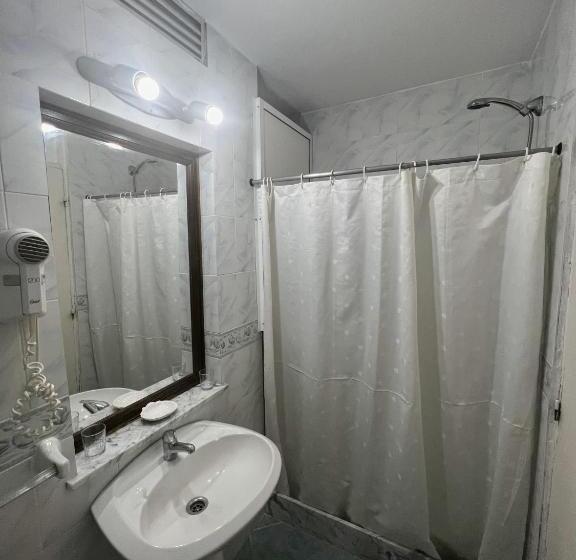 اتاق استاندارد, Peninsula