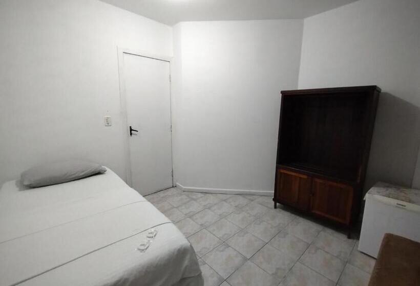 스탠다드 싱글 룸 공동욕실, Pousada Jardins Campista