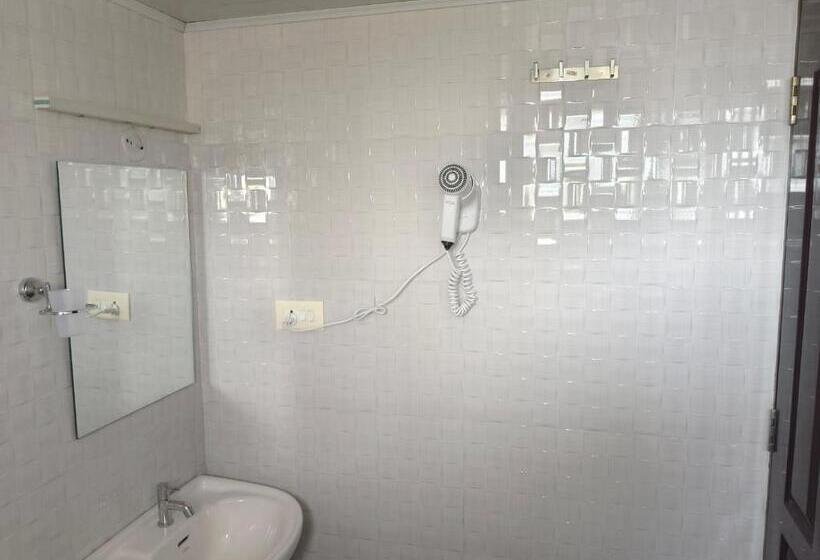 Семейный Номер, Sancta Maria Airport