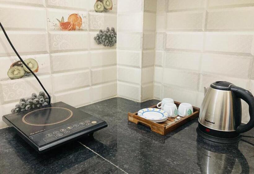 غرفة قياسية سرير كينج, Tls The Lavish Stay