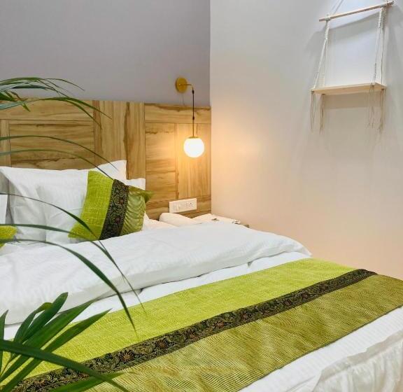 غرفة قياسية سرير كينج, Tls The Lavish Stay