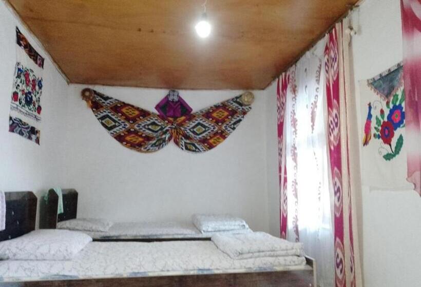 4인용 스탠다드 룸, Damirbek Davronov Guest House