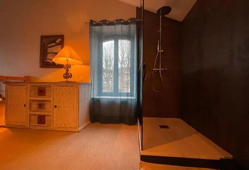 Standard Kolmen Hengen Huone, La Grange Aux Hirondelles   Appartement Complet Et Indépendant