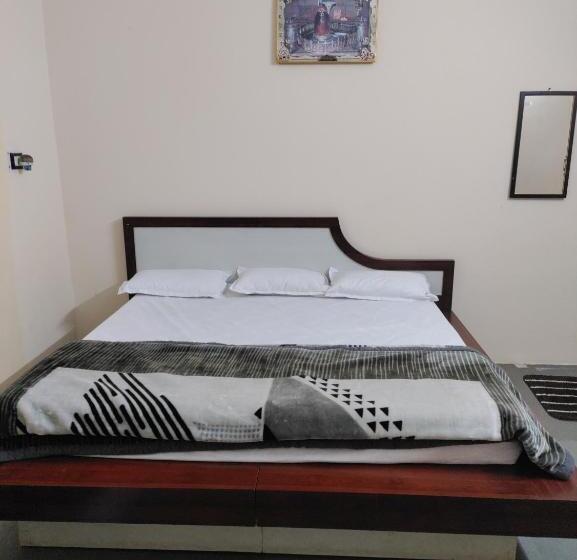 Deluxe-huone, Ramashray Guest House