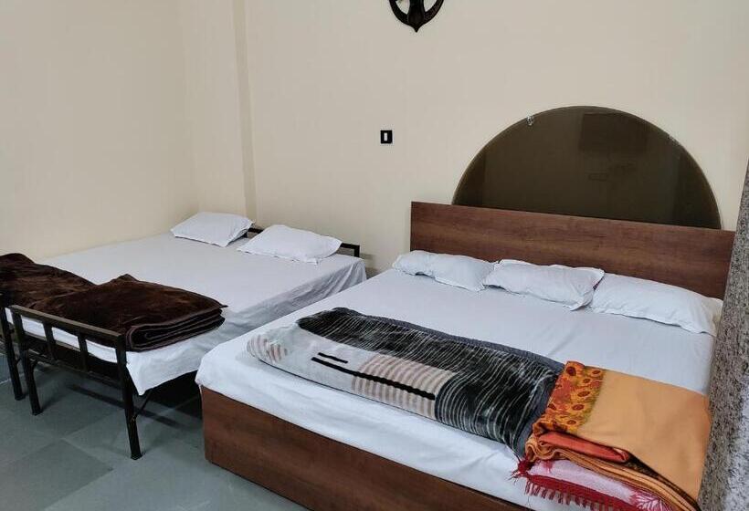 Standard-huone King-vuode, Ramashray Guest House