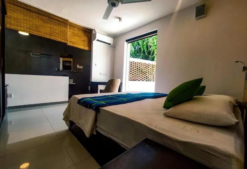 Deluxe-huone, The Yacht Villa Near Colombo International Airport