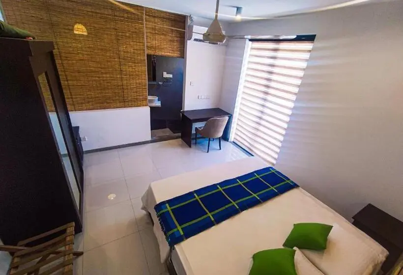 Deluxe-huone, The Yacht Villa Near Colombo International Airport