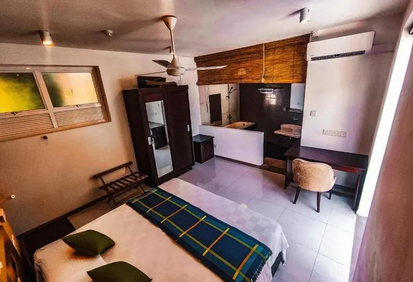 Deluxe-huone, The Yacht Villa Near Colombo International Airport