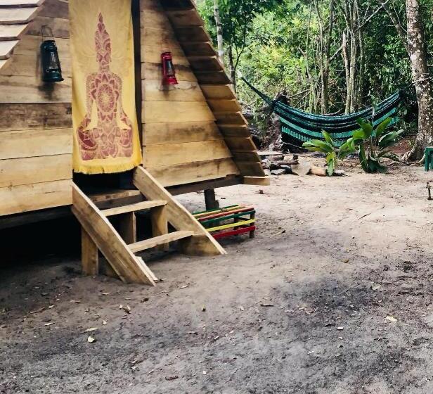 خانه 1 خوابه, Land Of Promise