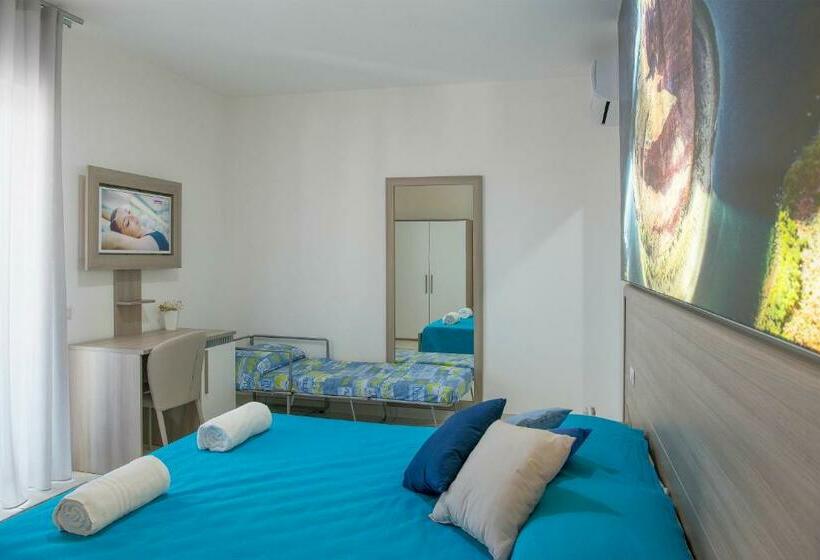 غرفة ديلوكس, America