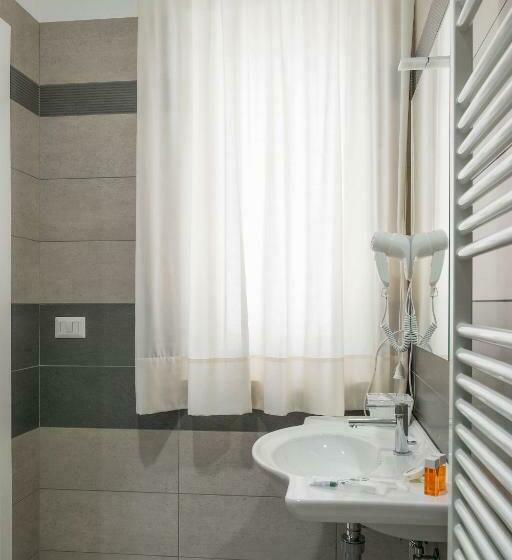 غرفة ديلوكس, America