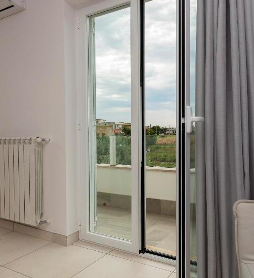 غرفة ديلوكس, America