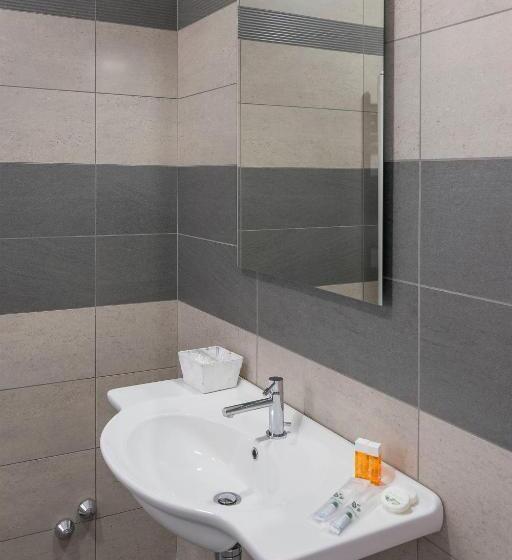 غرفة ديلوكس مزودة بشرفة, America