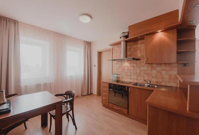 آپارتمان 2 خوابه, Cesarski   Kaiserhof