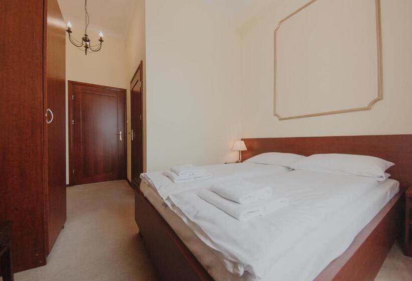 اتاق استاندارد, Cesarski   Kaiserhof