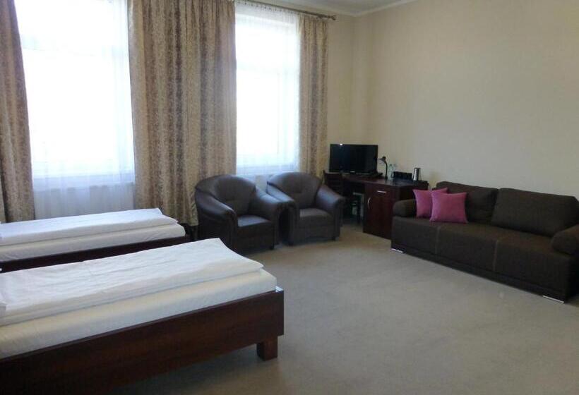 اتاق سوپریور سه تخته, Cesarski   Kaiserhof