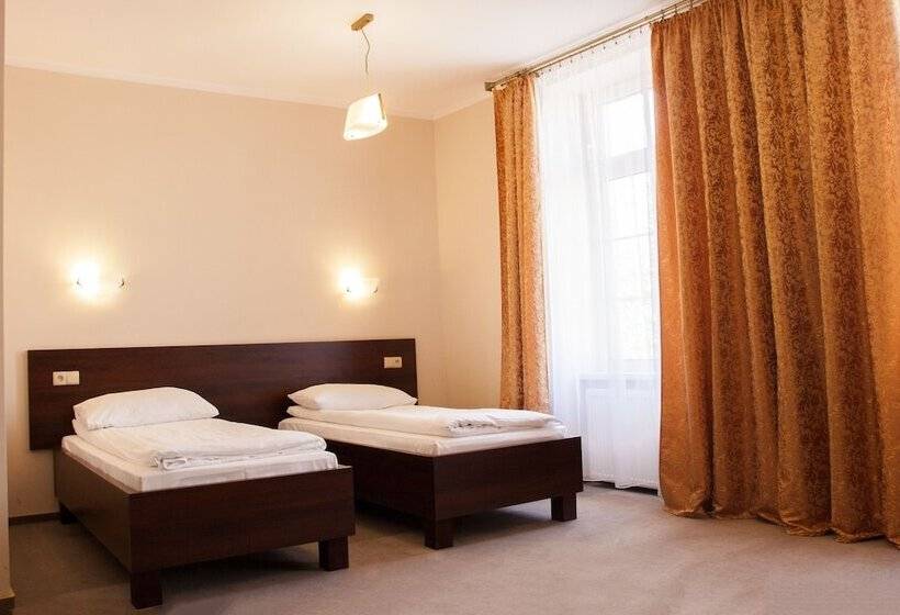 اتاق استاندارد, Cesarski   Kaiserhof